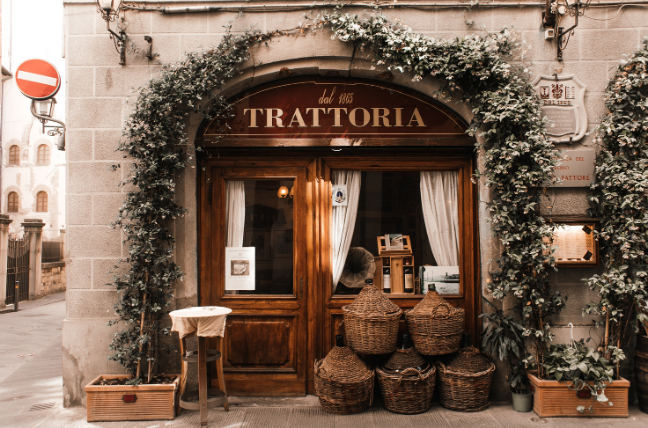 L’Italie reconfine après avoir laissé bars et restaurants ouverts